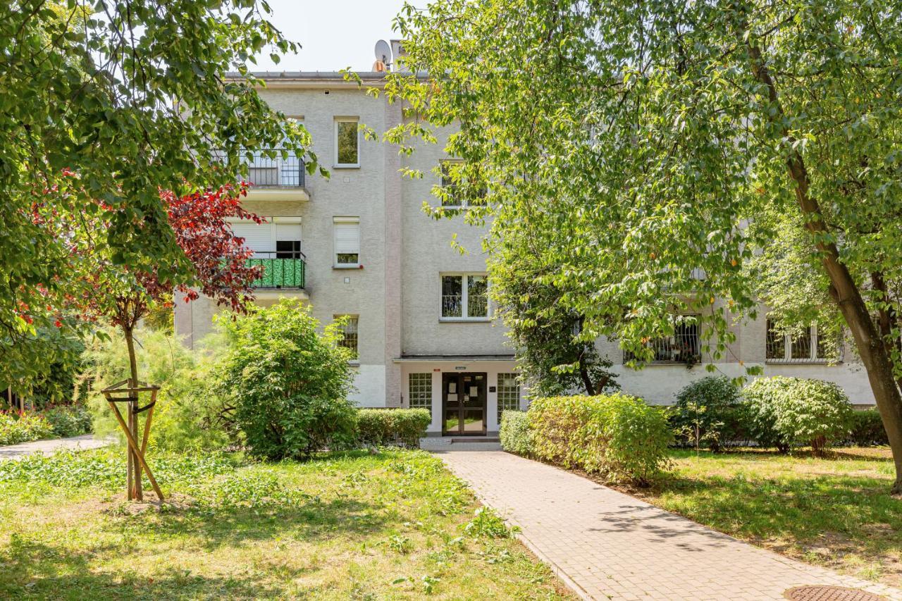 Old Town By Renters Apartment